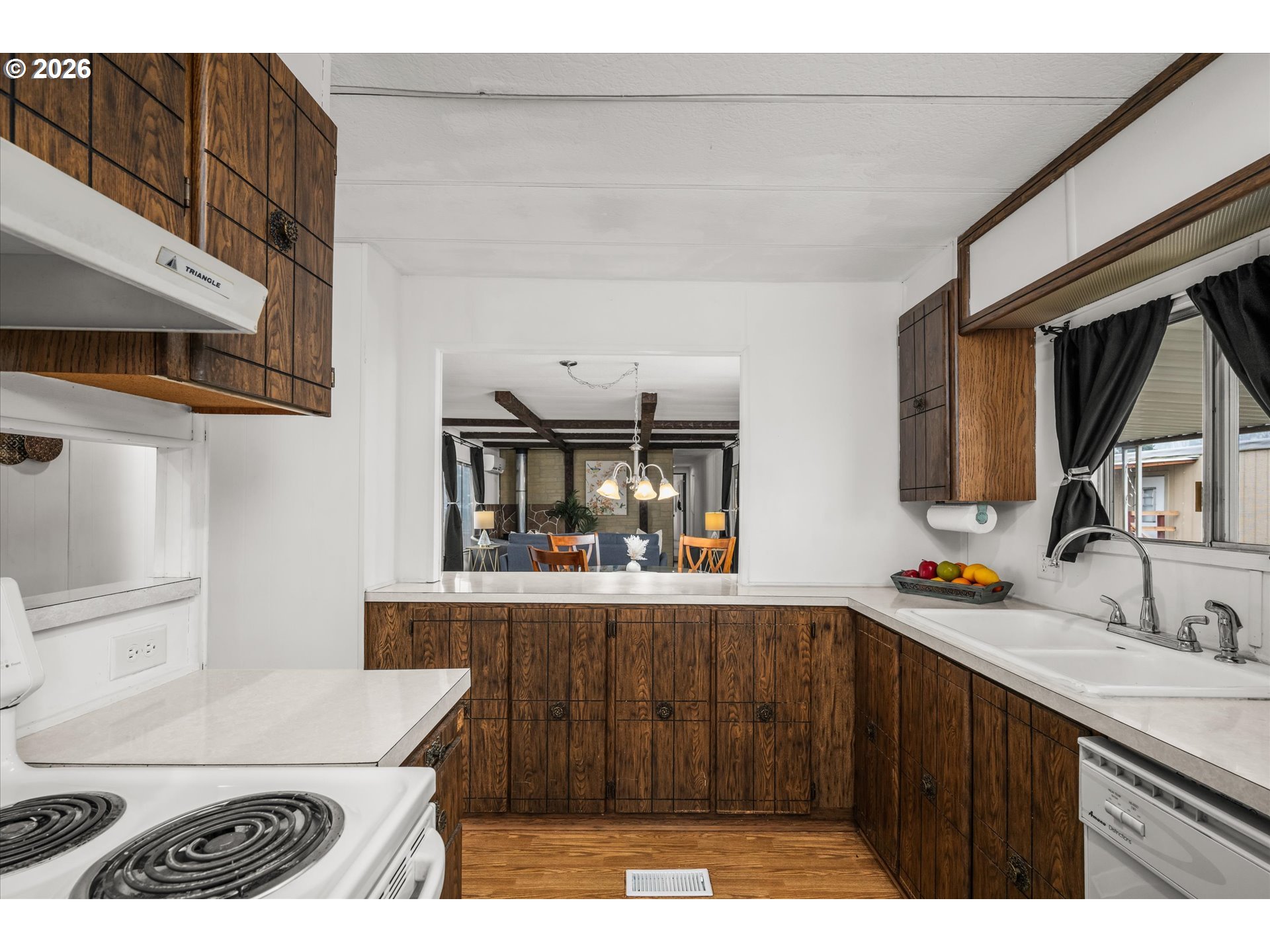 5335 Daisy Street, Unit 131 Springfield, OR 97478 - Photo 12 of 28 Kitchen