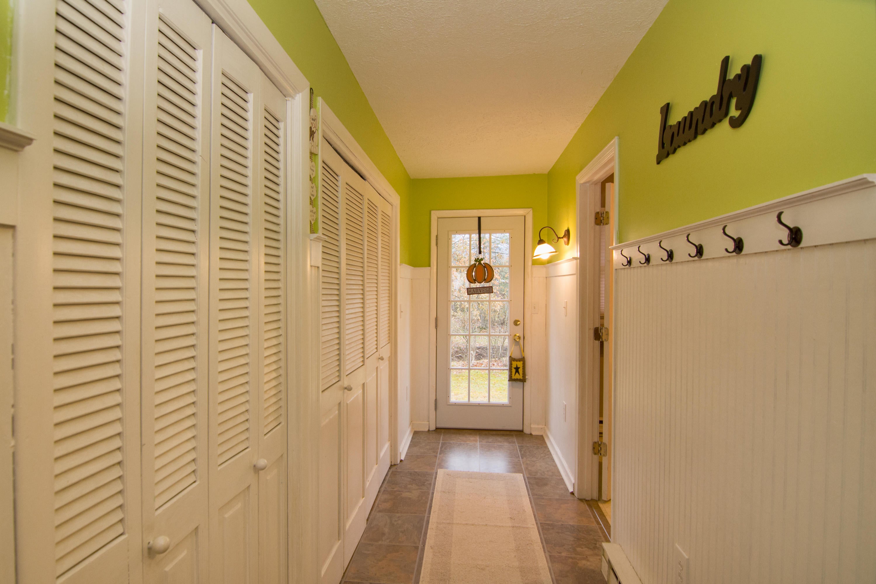 547 Rowan Road White Sulphur Springs, WV 24986 - Photo 26 of 58 Gallery Image 26