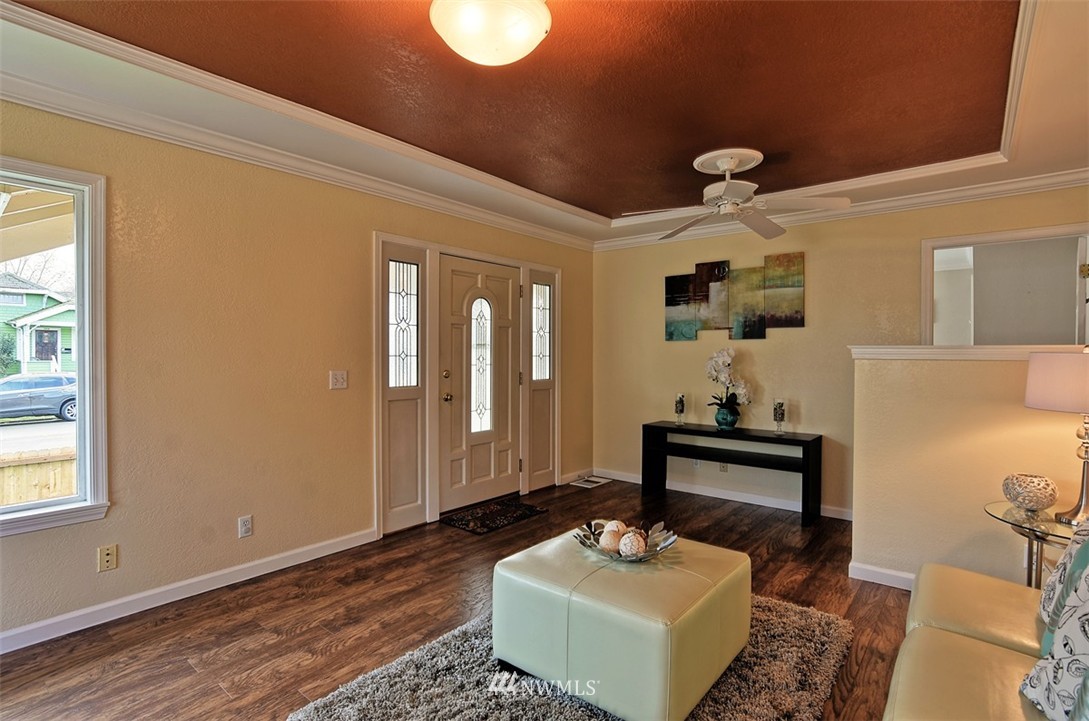 505 Pelly Avenue North Renton, WA 98057 - Photo 3 of 25 Gallery Image 3