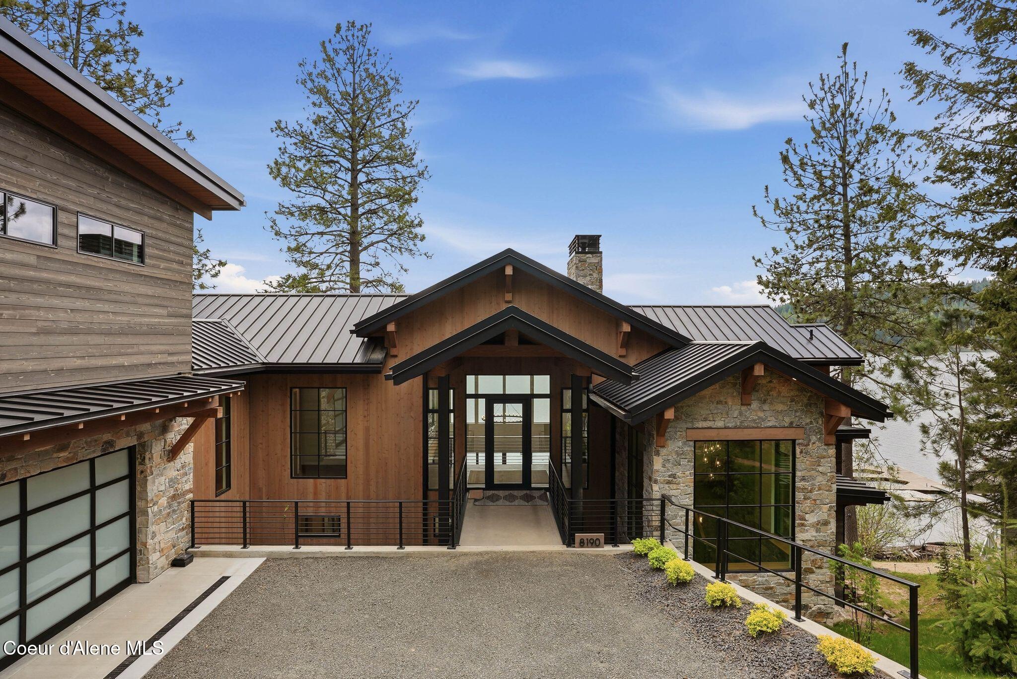 4_Inside-Media-Pin Oak-5