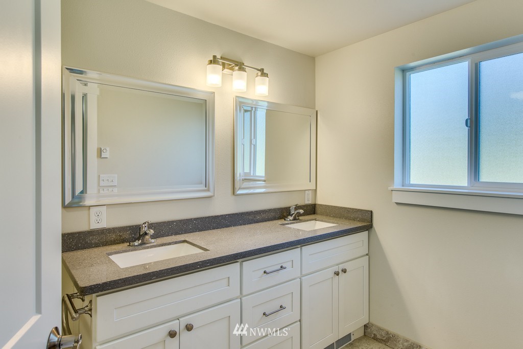 38315 Buck Road Northeast Hansville, WA 98340 - Photo 21 of 25 Gallery Image 21