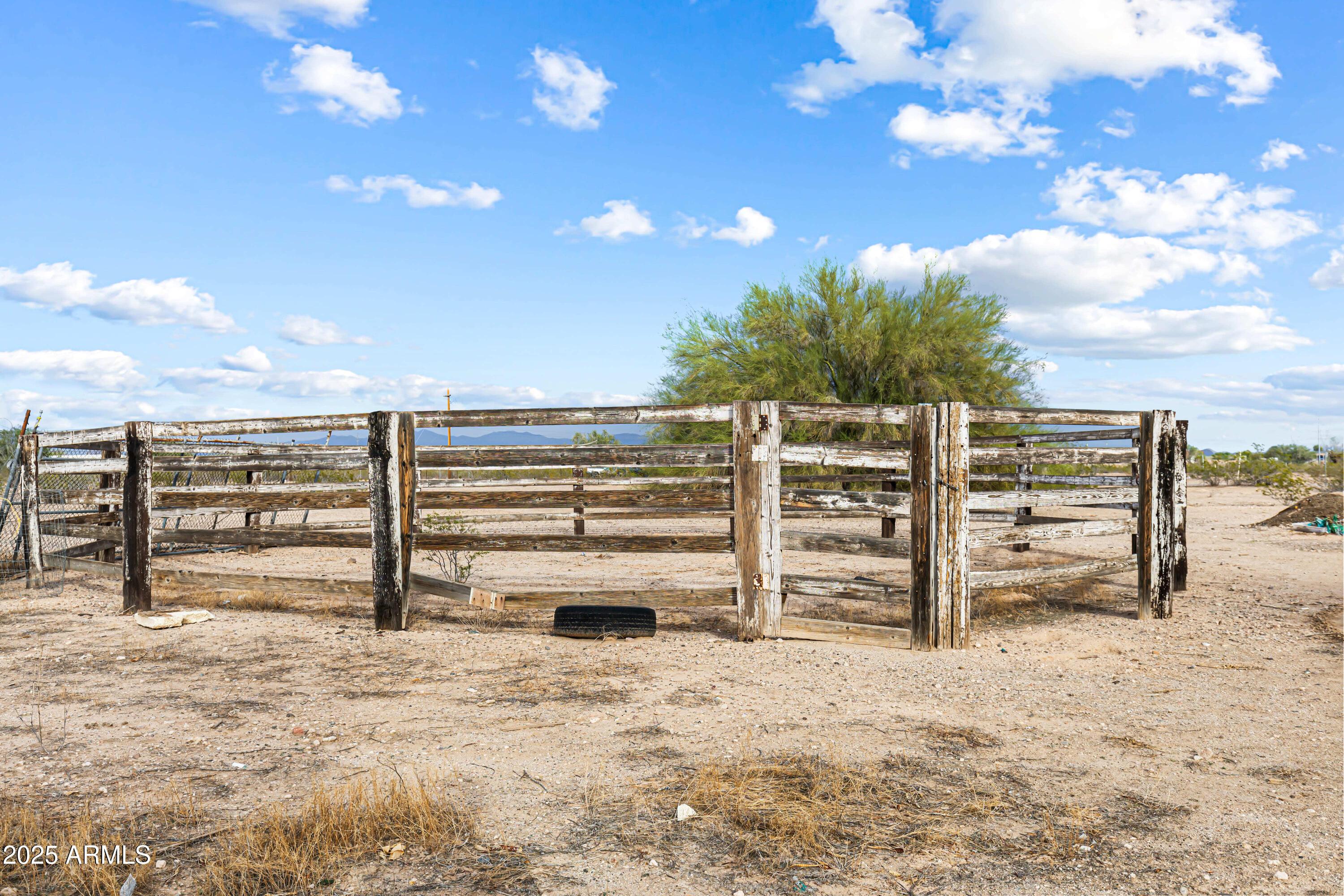34040 West Lower Buckeye Road Tonopah, AZ 85354 - Photo 44 of 45 a view of a hardwood