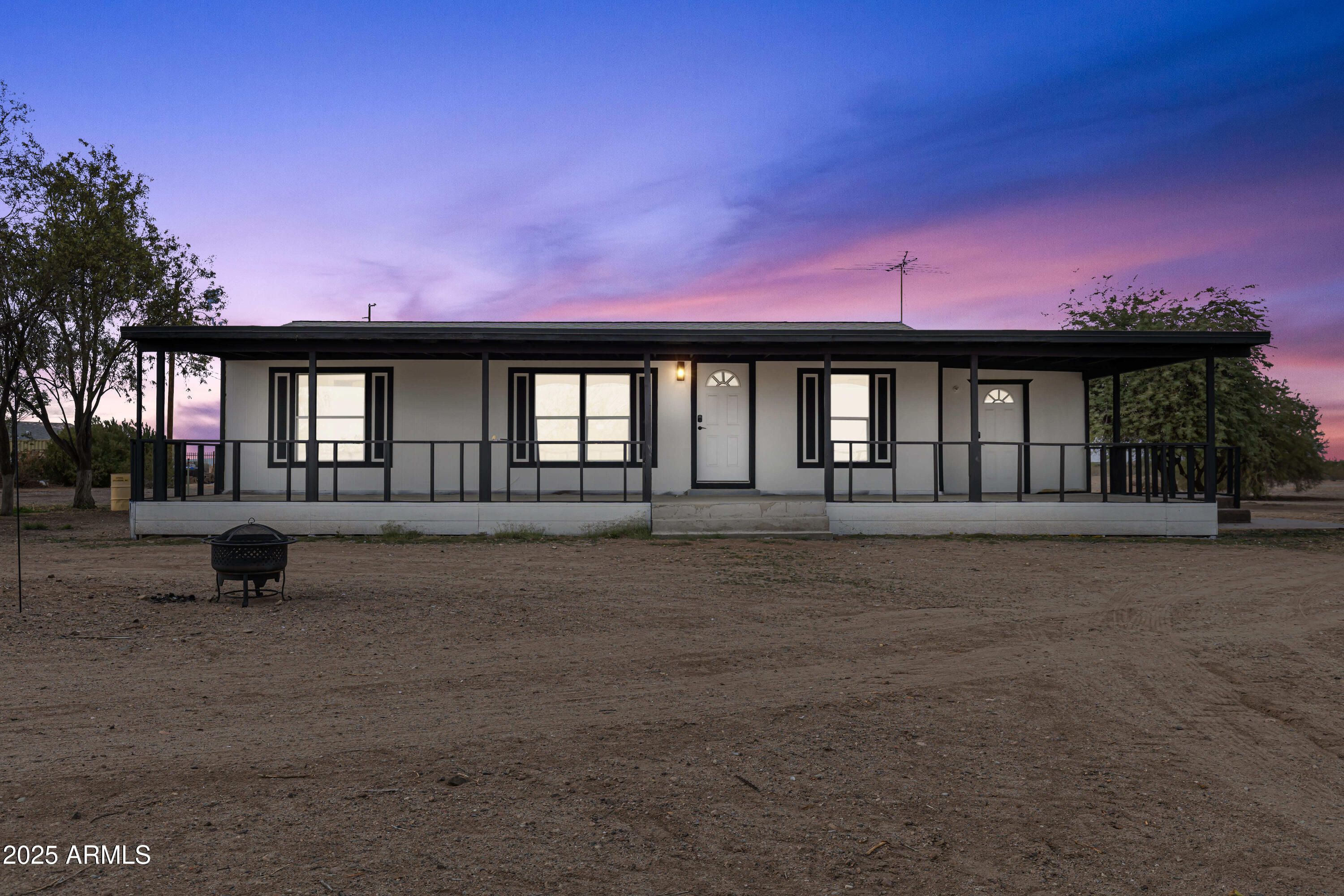 34040 West Lower Buckeye Road Tonopah, AZ 85354 - Photo 10 of 45 a view of front a house with a outdoor space