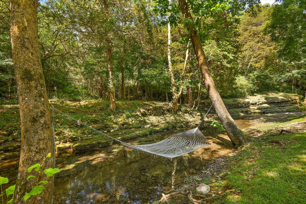 1570 Wolf Creek Road Silver Point, TN 38582 - Photo 23 of 40 a view of entryway