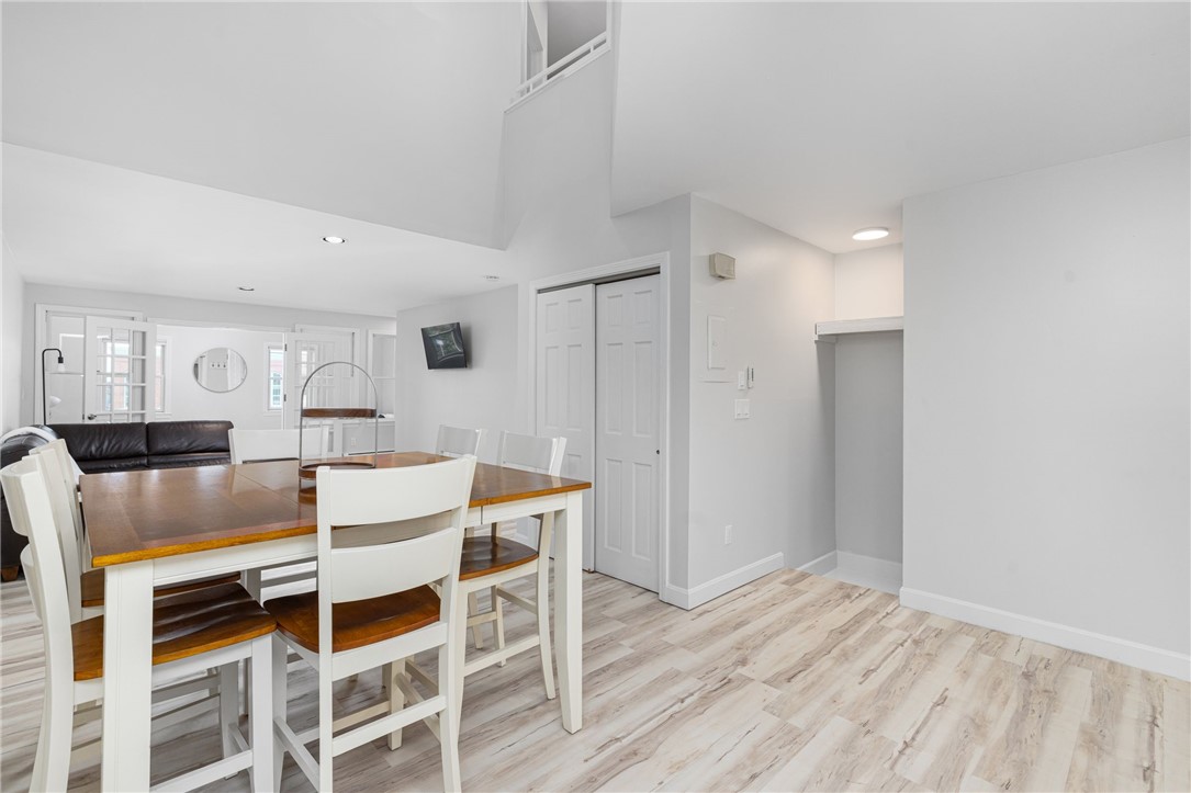 458 Thames Street, Unit B Newport, RI 02840 - Photo 13 of 39 Dining