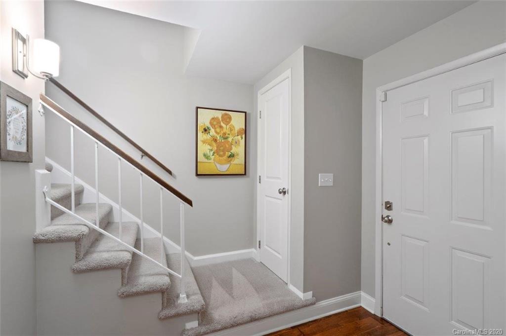 518 Neill Ridge Road Matthews, NC 28105 - Photo 2 of 34
