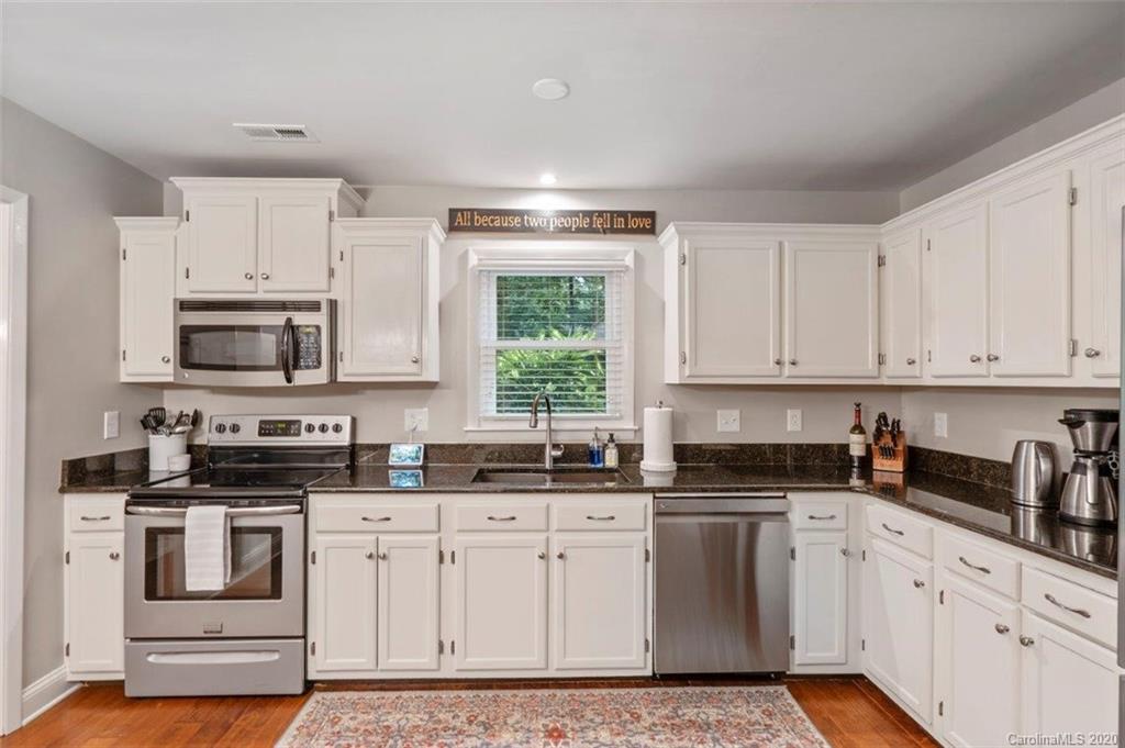 518 Neill Ridge Road Matthews, NC 28105 - Photo 7 of 34