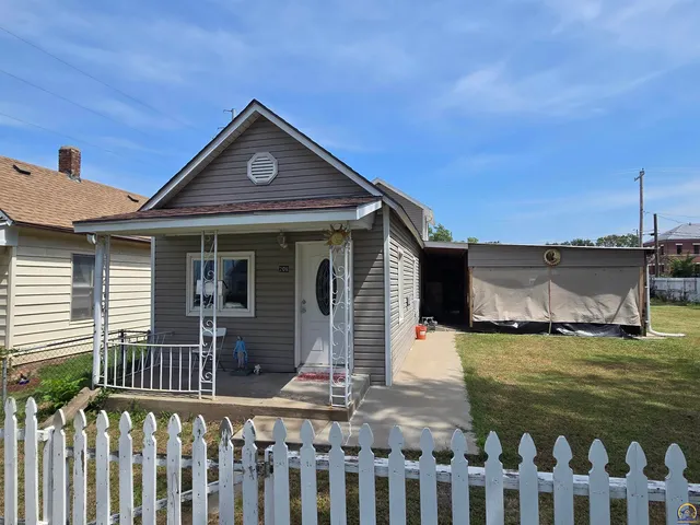 $95,000 | 206 Southeast Klein Street, Topeka, KS 66607