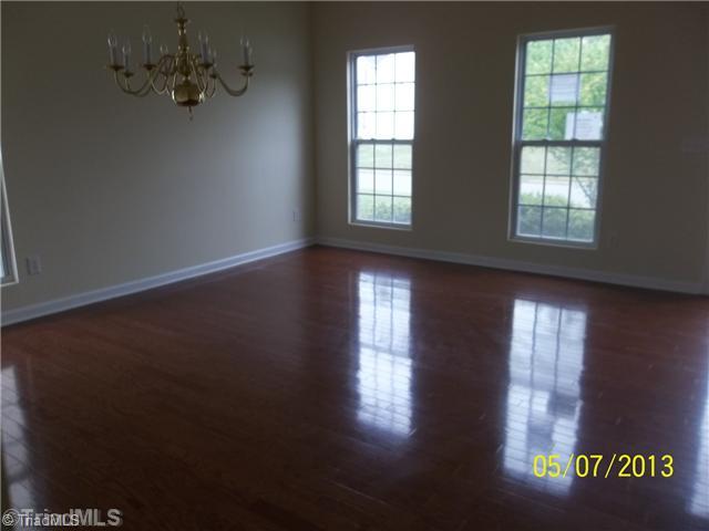 1301 Sharp Ridge Road Greensboro, NC 27406 - Photo 3 of 16 Interior Space/Layout.