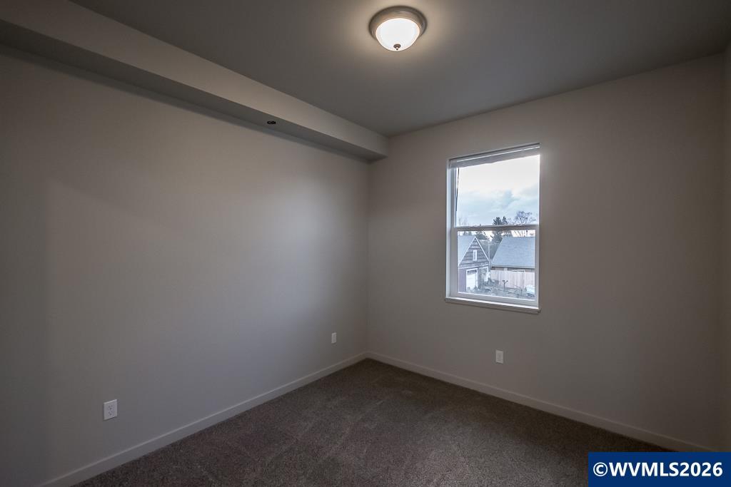400 West Rose Street Lebanon, OR 97355 - Photo 16 of 40
