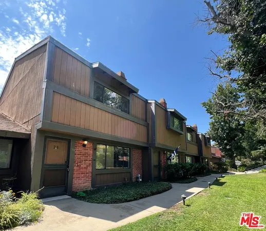 $599,900 | 14456 Foothill Boulevard, Unit 28, Sylmar, CA 91342