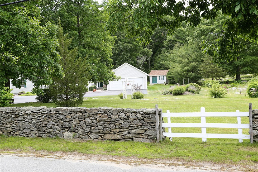 126 Harris Road Smithfield, RI 02917 - Photo 16 of 20 Gallery Image 16