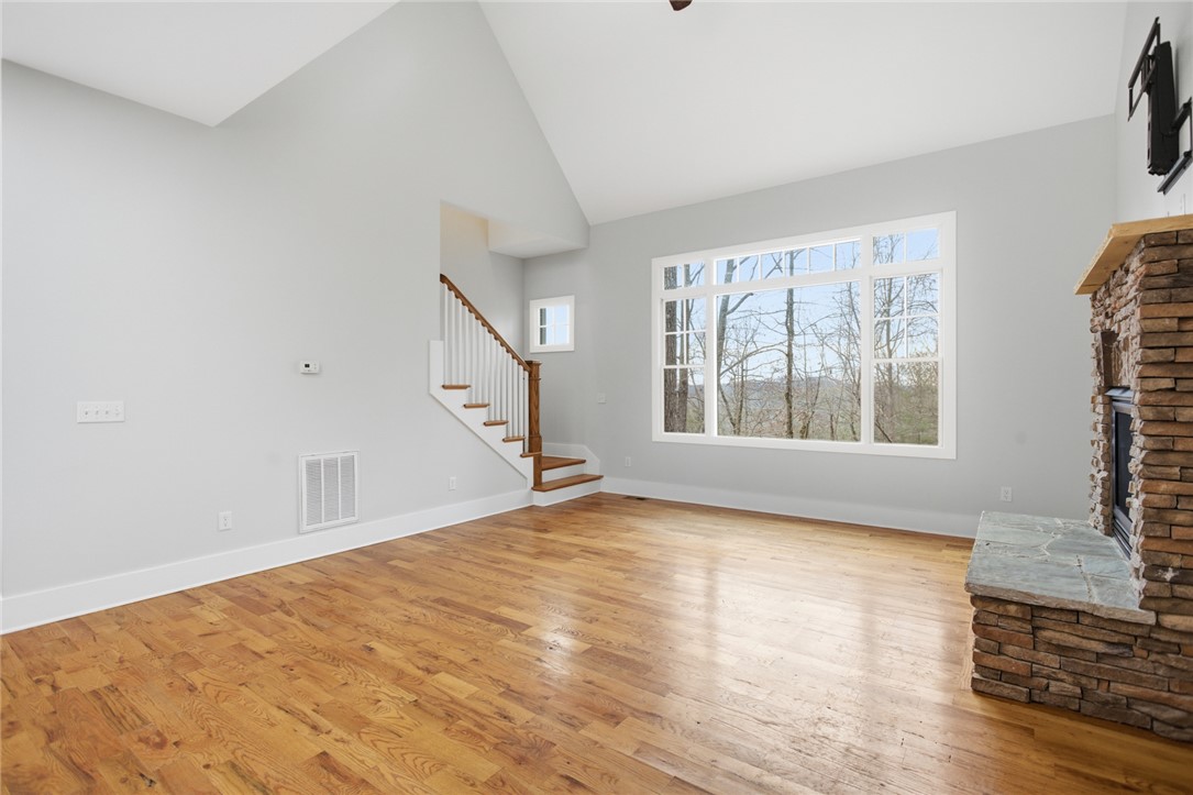 207 Cliffside Trail Pickens, SC 29671 - Photo 3 of 50