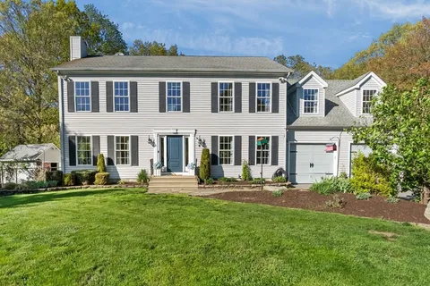 $845,000 | 5 Nottingham Way, Freetown, MA 02702