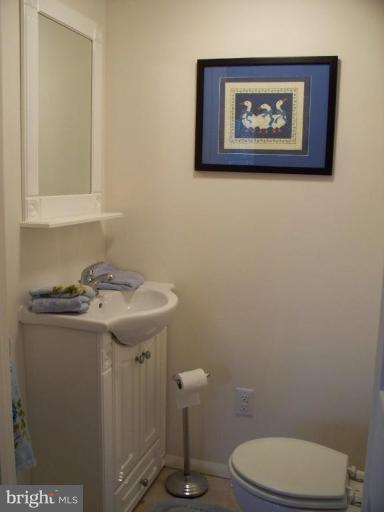 3458 Brookhaven Road Pasadena, MD 21122 - Photo 15 of 23 Bath #1