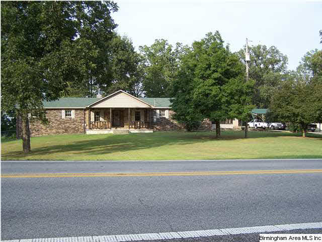 48588 Highway 231 Oneonta, AL 35121 - Photo 1 of 28