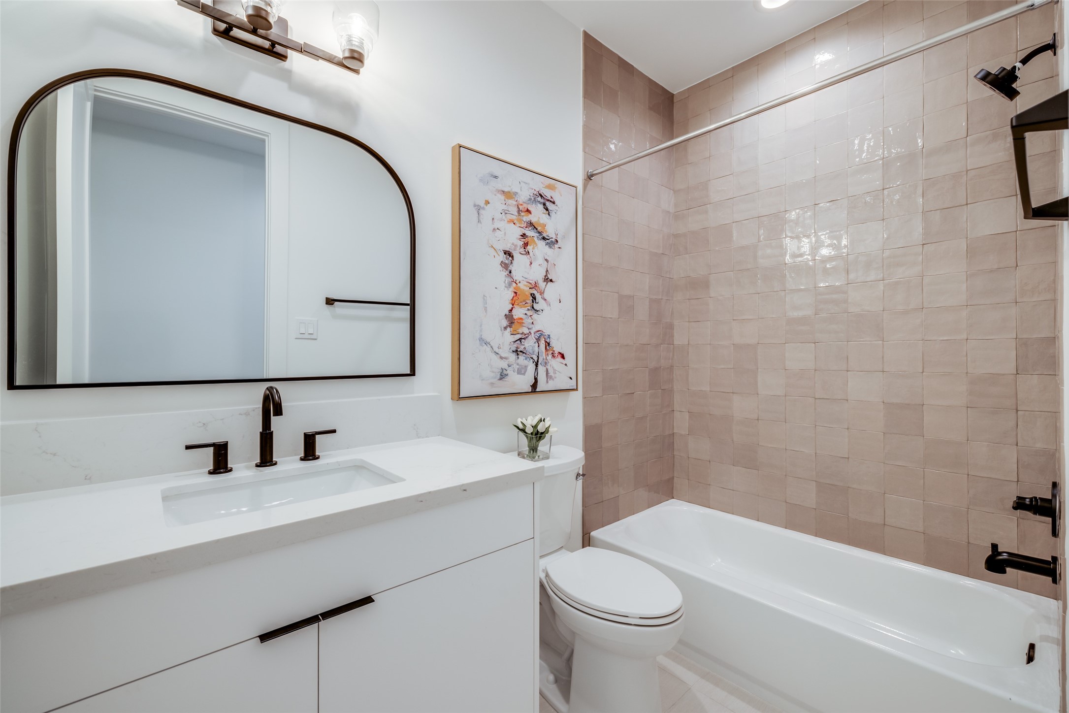 816 West 17th Street Houston, TX 77008 - Photo 31 of 38 * Est Compl 12/31/2026 *
* ASK ABOUT CUSTOMIZATION OPTIONS DURING CONSTRUCTION ONLY
* MAZZARINO MODEL HOME
* PHOTOS MAY SHOW A SIMILAR FLOOR PLAN AND/OR UPGRADED/ALTERNATIVE FINISHES
* Please use these photos as a guide
* THIS IS AN ACTIVE CONSTRUCTION SITE, BUYERS MUST REQUEST APPOINTMENT TO BE ON PREMISES AT ALL TIMES.