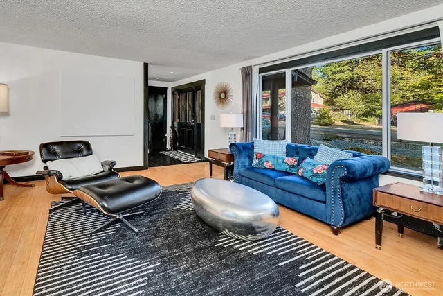 $854,990 | 42833 Southeast 176th Street, North Bend, WA 98045