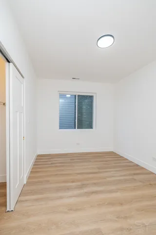 $2,400 | 2949 West 25th Place, Unit 1, Chicago, IL 60623