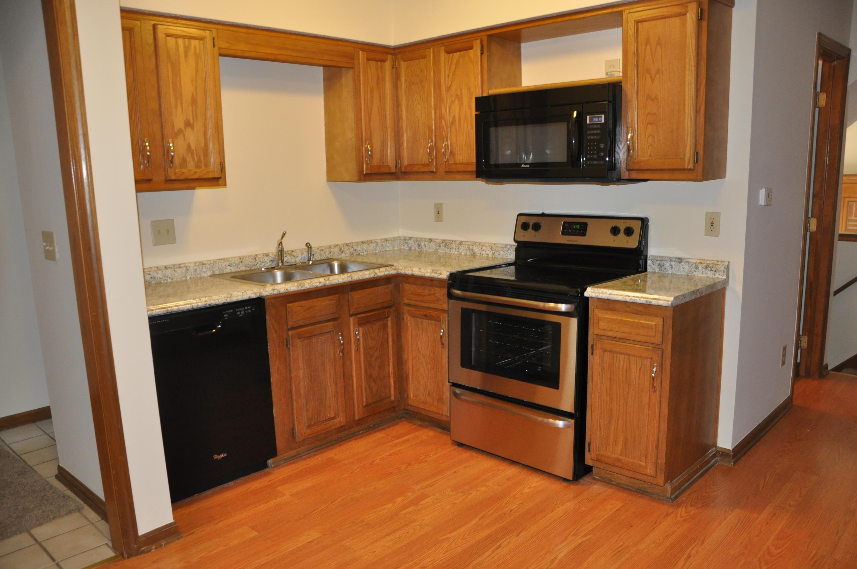 4847 Dierker Road Upper Arlington, OH 43220 - Photo 5 of 29