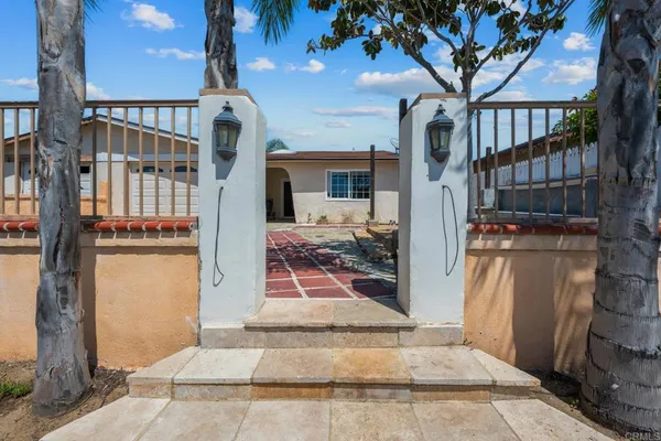 $549,999 | 4608 Calle De Retiro, Oceanside, CA 92057