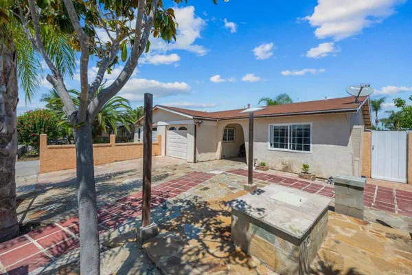 $549,999 | 4608 Calle De Retiro, Oceanside, CA 92057