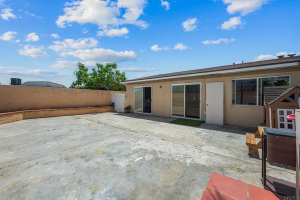 $549,999 | 4608 Calle De Retiro, Oceanside, CA 92057