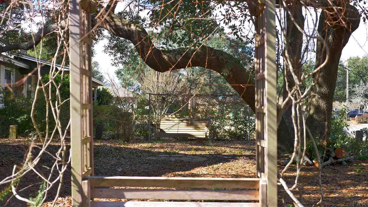 3545 Lemmington Road Pensacola, FL 32504 - Photo 2 of 25 Gallery Image 2