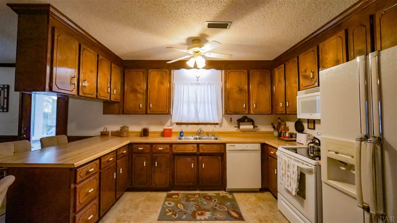 3545 Lemmington Road Pensacola, FL 32504 - Photo 5 of 25 Gallery Image 5