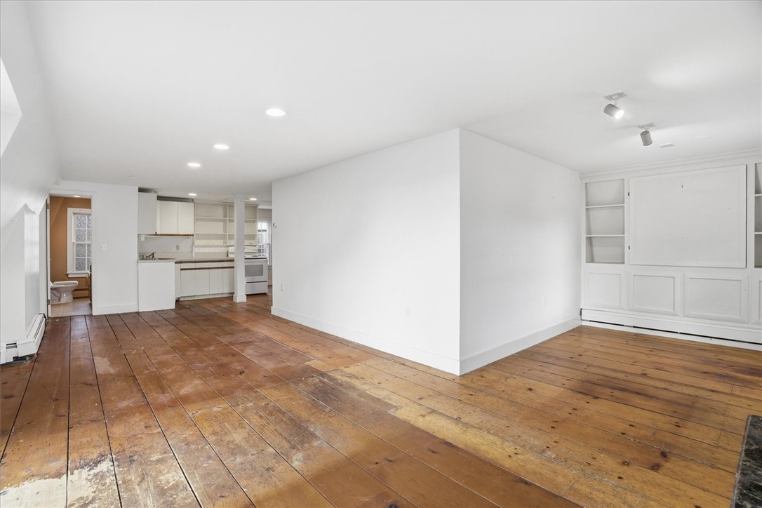 5 Lee's Newport, RI 02840 - Photo 14 of 34