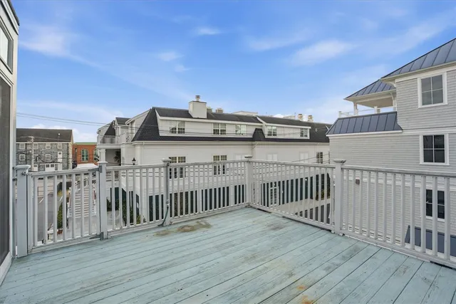 $2,000,000 | 5 Lee's, Newport, RI 02840