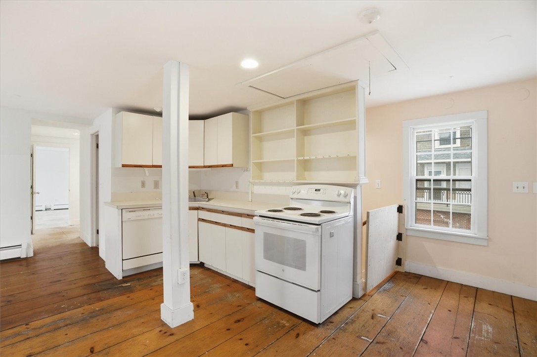 5 Lee's Newport, RI 02840 - Photo 10 of 34