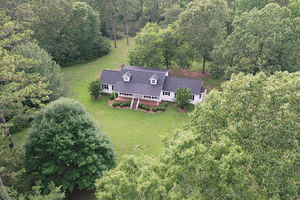 1421 Bucklevel Road Greenwood, SC 29649 - Photo 2 of 37 Gallery Image 2