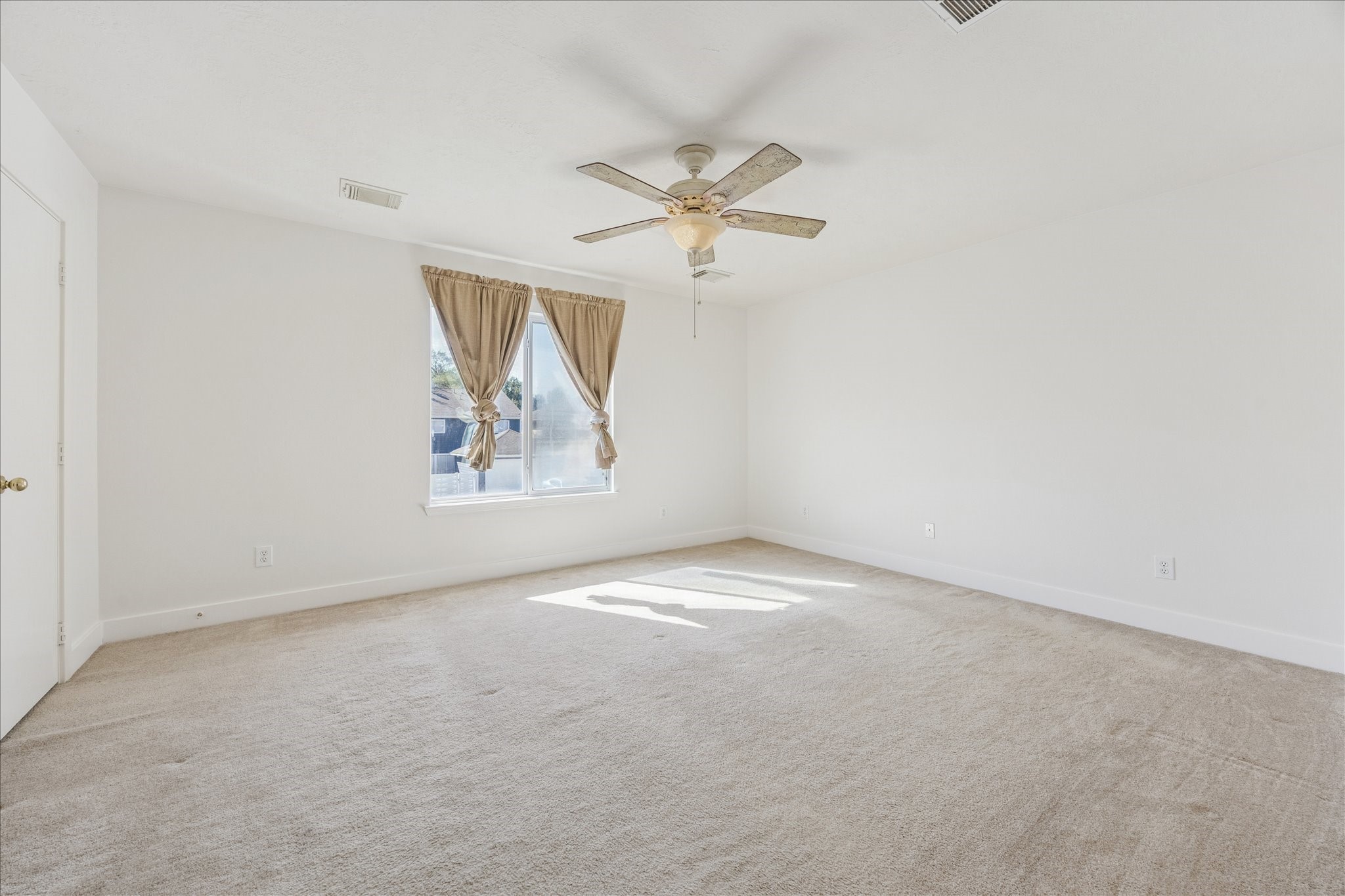 9738 Farrell Drive Houston, TX 77070 - Photo 10 of 21