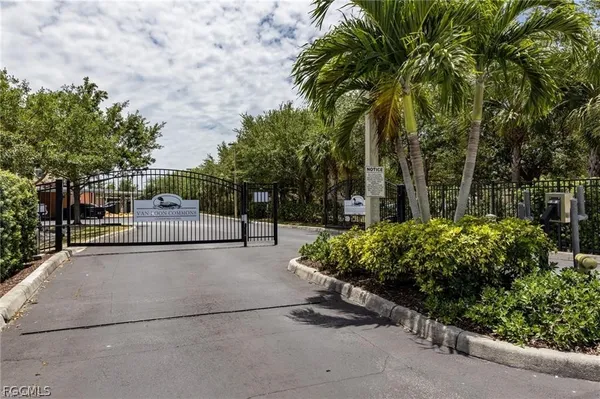 $1,700 | 1137 Van Loon Commons Cir Cape, Unit 304, Cape Coral, FL 33909
