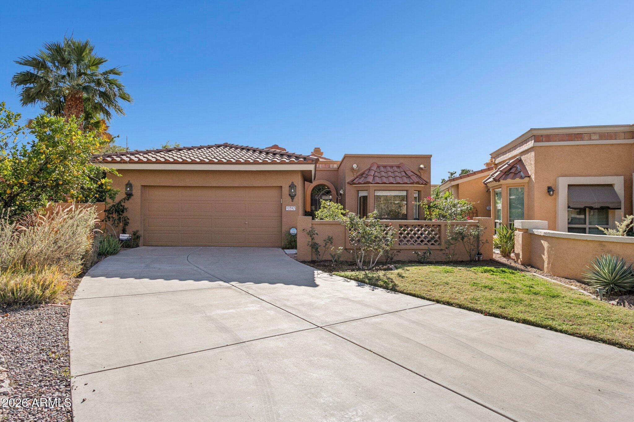 10847 North 11th Street Phoenix, AZ 85020 - Photo 2 of 57 Great curb appeal