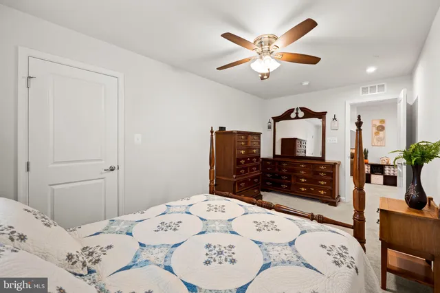 a view of a workspace with furniture