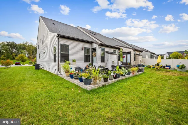 a view of a black and white door