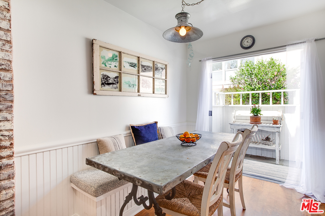 2327 Eastern Court Venice, CA 90291 - Photo 17 of 44 a view of a dining room and livingroom with furniture