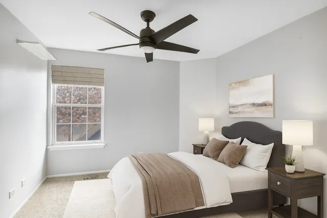 $239,000 | 1941 Quaker Hollow Lane, Unit 1941, Streamwood, IL 60107