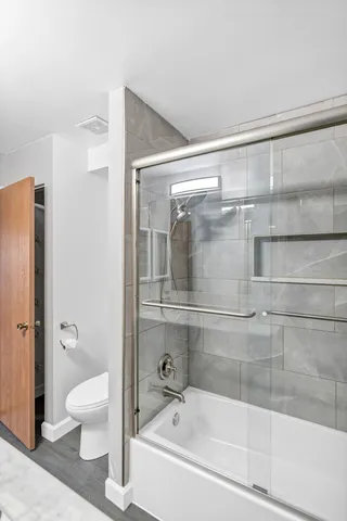 $239,000 | 1941 Quaker Hollow Lane, Unit 1941, Streamwood, IL 60107