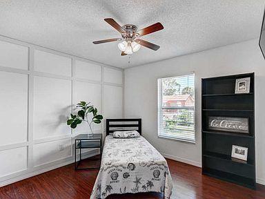 24 East 25th Street Riviera Beach, FL 33404 - Photo 16 of 30 Master BR