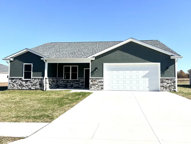 $399,000 | 710 White Oak Road, Spencer, IN 47460