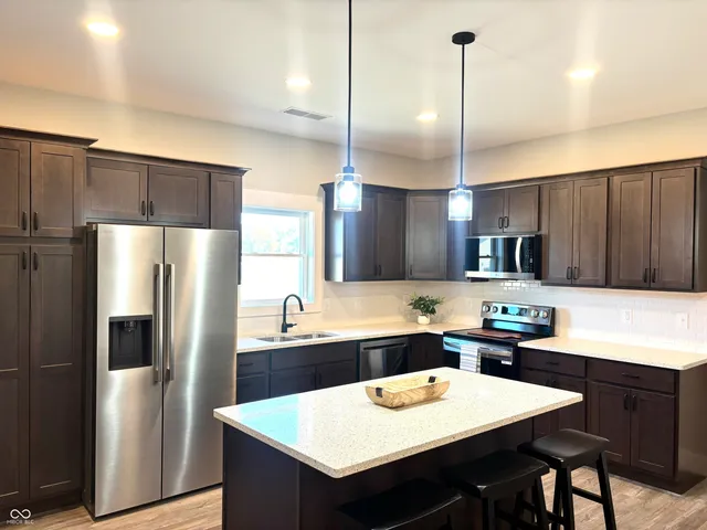 $399,000 | 710 White Oak Road, Spencer, IN 47460