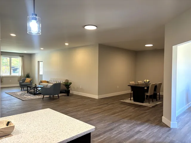 $399,000 | 710 White Oak Road, Spencer, IN 47460