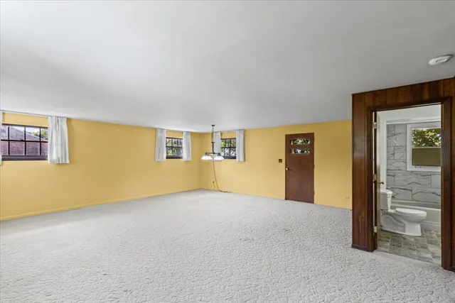 $350,000 | 108 Lincoln Avenue, Round Lake, IL 60073