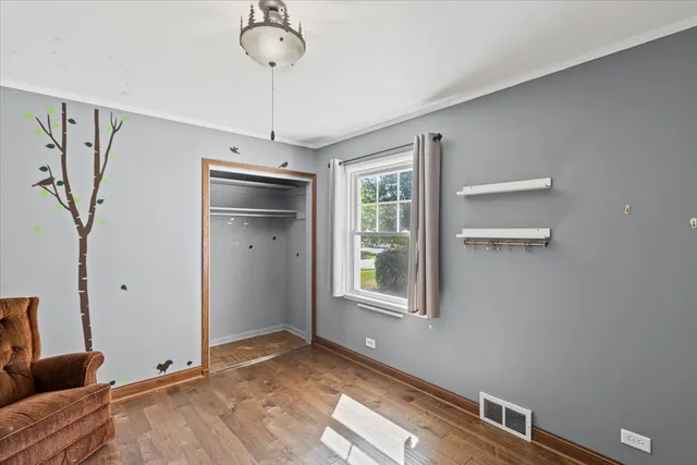 $350,000 | 108 Lincoln Avenue, Round Lake, IL 60073