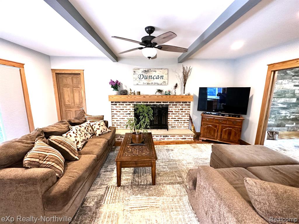 16017 Riverside Street Livonia, MI 48154 - Photo 17 of 34