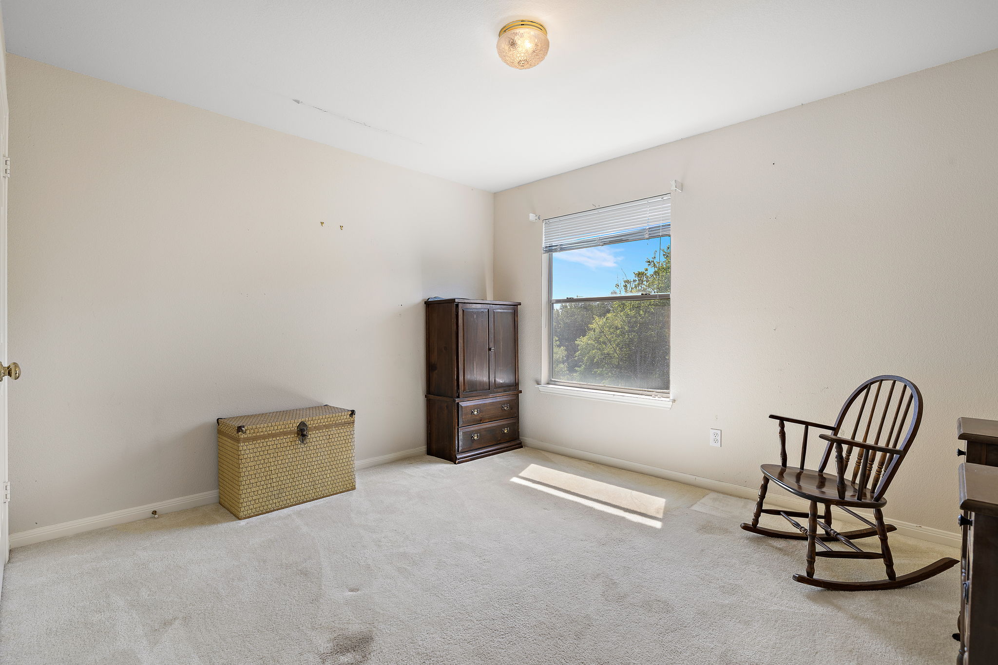 615 Runners Ridge Pflugerville, TX 78660 - Photo 22 of 32 a view of livingroom with furniture and windows