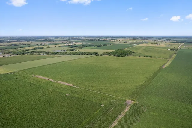 $2,450,000 | 1701 County Road 424, Taylor, TX 76574